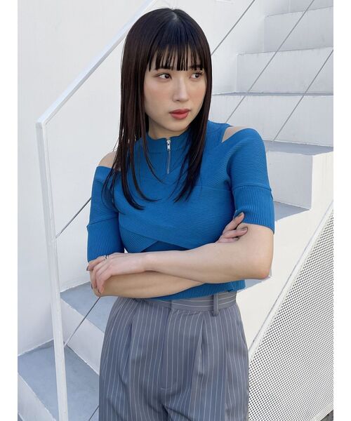 MURUA（ムルーア）の「ジップカシュクールニット（ニット/セーター・レディース・ブルー/オレンジ/ブラック/ベージュ・FREE）」の13枚目の写真