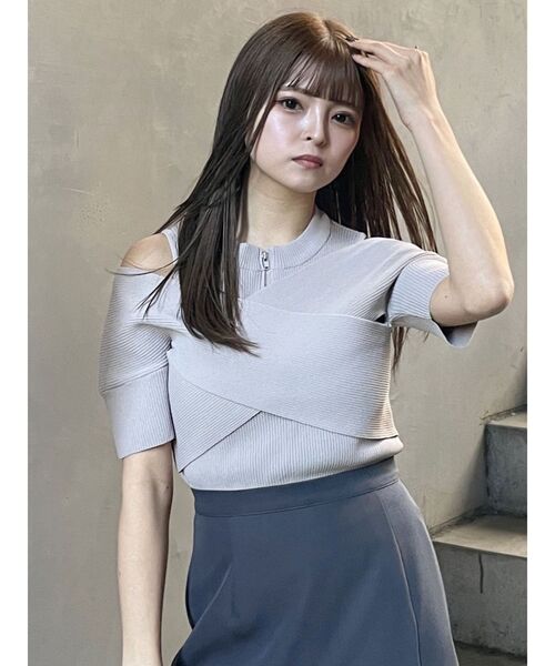MURUA（ムルーア）の「ジップカシュクールニット（ニット/セーター・レディース・ブルー/オレンジ/ブラック/ベージュ・FREE）」の17枚目の写真