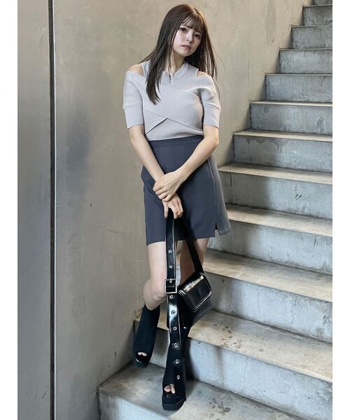 MURUA（ムルーア）の「ジップカシュクールニット（ニット/セーター・レディース・ブルー/オレンジ/ブラック/ベージュ・FREE）」の20枚目の写真