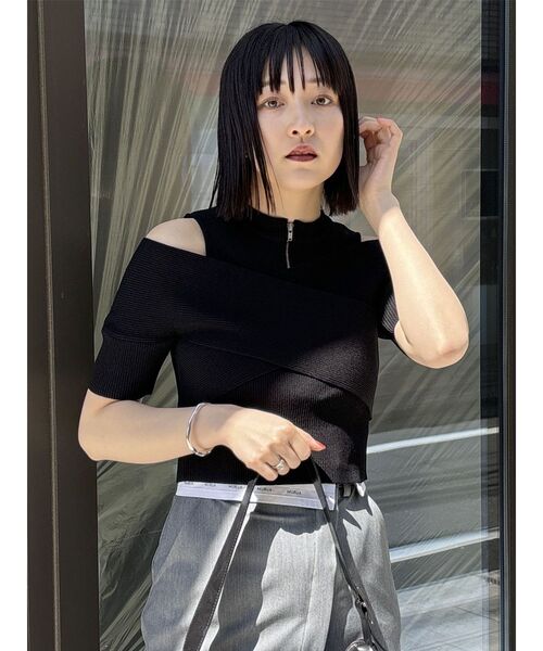 MURUA（ムルーア）の「ジップカシュクールニット（ニット/セーター・レディース・ブルー/オレンジ/ブラック/ベージュ・FREE）」の22枚目の写真