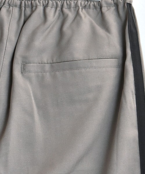 おしゃれスタ(オシャレスタ)の「リネンライク サイドライン ルーズ スラックス【IR】 レディース メンズ(スラックス・メンズ・ブラック/チャコールグレー/グレイッシュベージュ・L/M/XL)」の4枚目の写真