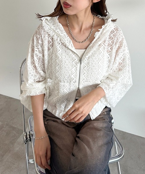 apres jour mignon(アプレジュールミニョン)の「レースパーカー【ZOZOTOWN限定アイテム】(カーディガン/ボレロ・レディース・オフホワイト/ブラック・X-LARGE/フリー)」の3枚目の写真