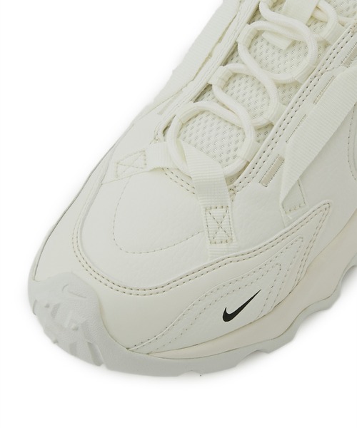 NIKE(ナイキ)の「【NIKE】 TC 7900(スニーカー・レディース・ホワイト・25.5cm/24.5cm/23.5cm/22.5cm/26/25/24/23)」の4枚目の写真