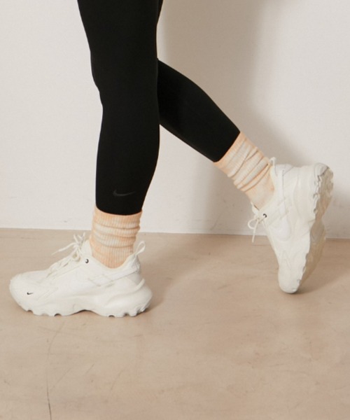 NIKE(ナイキ)の「【NIKE】 TC 7900(スニーカー・レディース・ホワイト・25.5cm/24.5cm/23.5cm/22.5cm/26/25/24/23)」の12枚目の写真