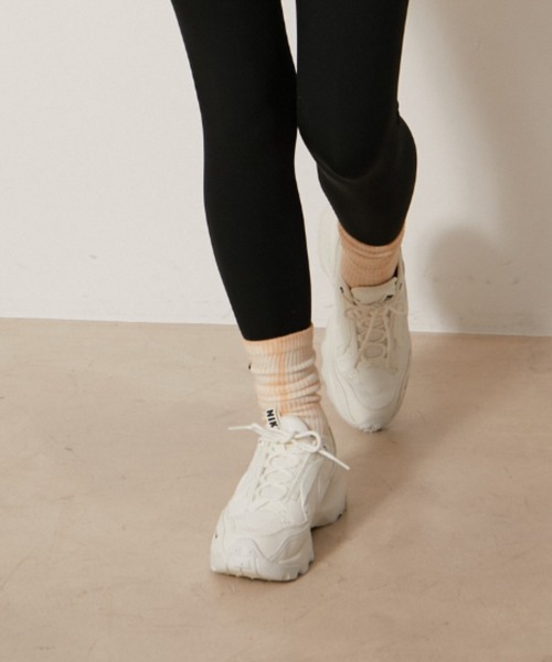 NIKE(ナイキ)の「【NIKE】 TC 7900(スニーカー・レディース・ホワイト・25.5cm/24.5cm/23.5cm/22.5cm/26/25/24/23)」の13枚目の写真