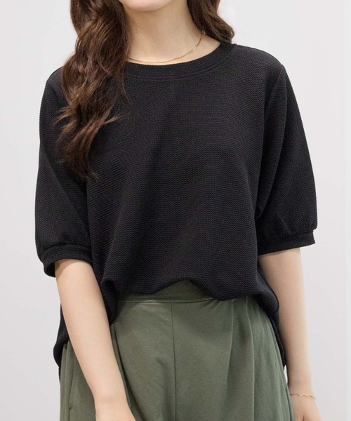 NAVY(ネイビー)の「NAVY エンボス プルオーバー(Tシャツ/カットソー・レディース・オフホワイト/ベージュ/ブラック・M/L)」の2枚目の写真