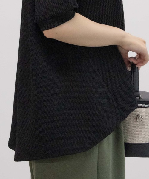 NAVY(ネイビー)の「NAVY エンボス プルオーバー(Tシャツ/カットソー・レディース・オフホワイト/ベージュ/ブラック・M/L)」の6枚目の写真