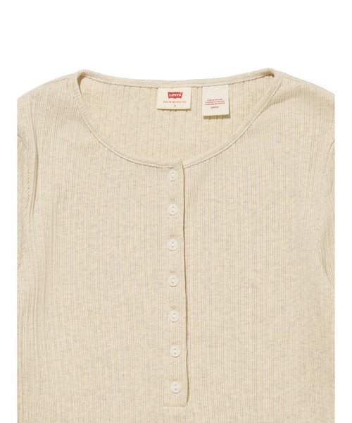 Levi's（リーバイス）の「Levi's/リーバイス DRY GOODS ヘンリーネックカットソー ベージュ OATMEAL（Tシャツ/カットソー・レディース・オフホワイト・M/S/XS）」の4枚目の写真