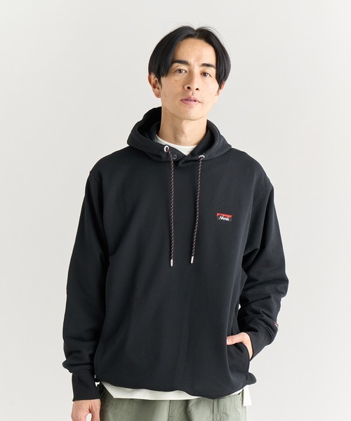 NANGA（ナンガ）の「ECO HYBRID MINI BOX LOGO EMBROIDERY SWEAT HOODIE/エコハイブリッド ミニボックスロゴ エンブロイダリー パーカー（パーカー・メンズ・ライトグレー/オートミール/ブラック/セージグリーン/ホワイト/オレンジ/ブラック系その他・S/M/L/XL）」の16枚目の写真