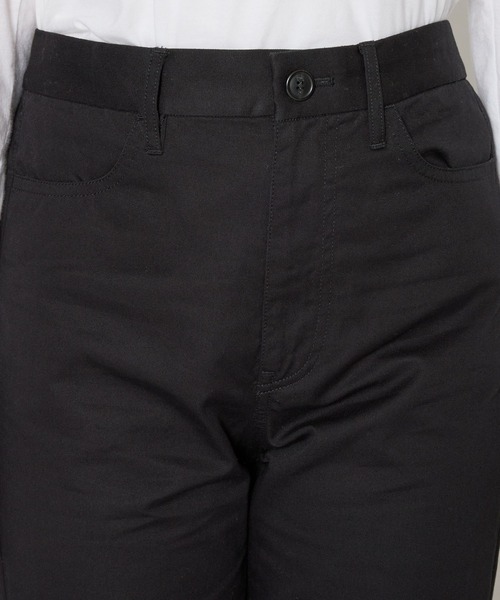 BABYLONE（バビロン）の「ライトチノフレアパンツ（チノパンツ・レディース・ベージュ/ブラック・38inch/36inch）」の3枚目の写真