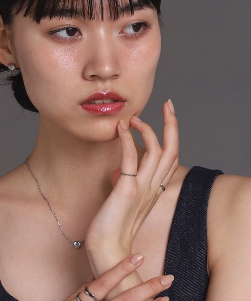 LHME(エルエイチエムイー)の「【WEB限定】 “Moment”くるくるピンキーリング/サージカルステンレス(金属アレルギー対応)【LHME / エルエイチエムイー】(リング・レディース・シルバー/ゴールド・3号/2号)」の8枚目の写真
