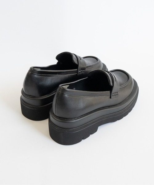 Fabby fabby（ファビィーファビィー）の「チャンキーヒールローファー（ローファー・レディース・ブラック・MEDIUM/LARGE/SMALL）」の21枚目の写真