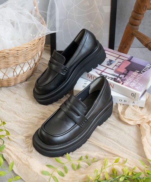 Fabby fabby（ファビィーファビィー）の「チャンキーヒールローファー（ローファー・レディース・ブラック・MEDIUM/LARGE/SMALL）」の11枚目の写真