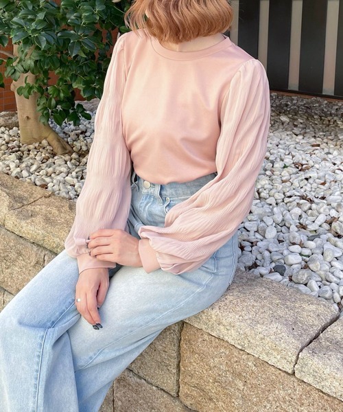 clear（クリア）の「マジョリカプリーツドッキングトップス [大人可愛い ボリューム感 着心地抜群]≪再入荷≫（Tシャツ/カットソー・レディース・ブラック/ピンクベージュ/アイボリー・F）」の3枚目の写真