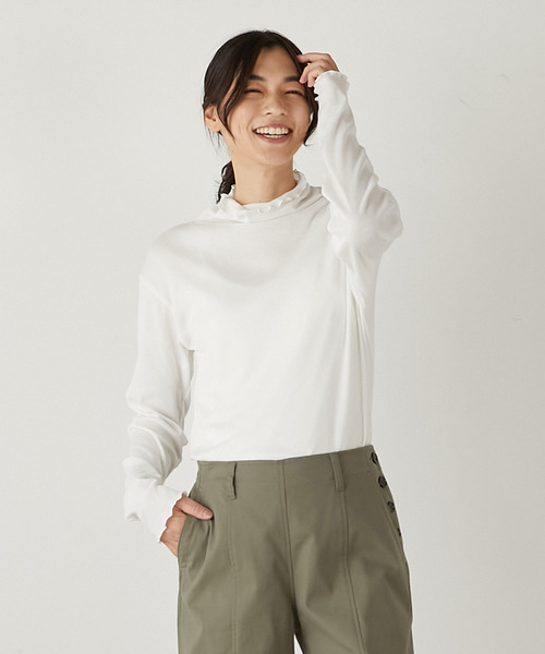 MELROSE claire（メルローズ クレール）の「【合わせ易さ抜群♪薄手テレコタートルネックプルオーバー】（Tシャツ/カットソー・レディース・オフホワイト/グレイッシュベージュ/ブラック/イエロー・FREE）」の13枚目の写真