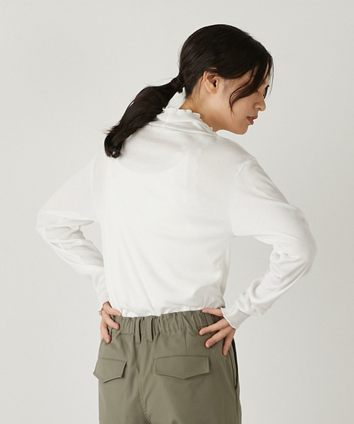 MELROSE claire（メルローズ クレール）の「【合わせ易さ抜群♪薄手テレコタートルネックプルオーバー】（Tシャツ/カットソー・レディース・オフホワイト/グレイッシュベージュ/ブラック/イエロー・FREE）」の15枚目の写真