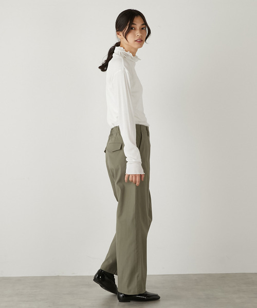 MELROSE claire（メルローズ クレール）の「【合わせ易さ抜群♪薄手テレコタートルネックプルオーバー】（Tシャツ/カットソー・レディース・オフホワイト/グレイッシュベージュ/ブラック/イエロー・FREE）」の18枚目の写真