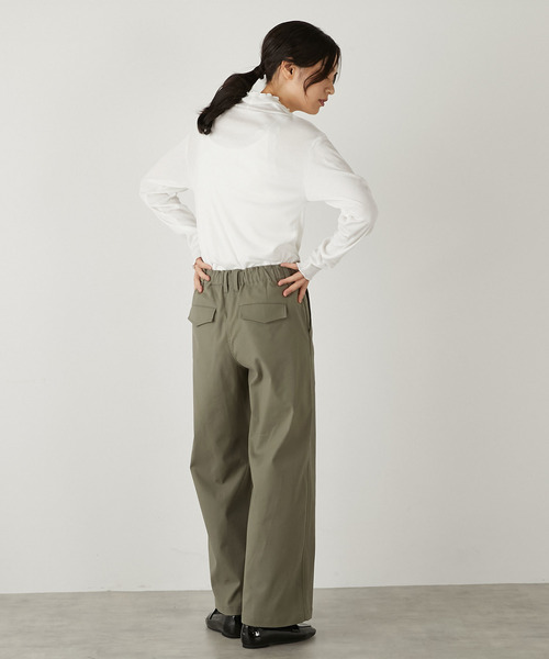MELROSE claire（メルローズ クレール）の「【合わせ易さ抜群♪薄手テレコタートルネックプルオーバー】（Tシャツ/カットソー・レディース・オフホワイト/グレイッシュベージュ/ブラック/イエロー・FREE）」の19枚目の写真