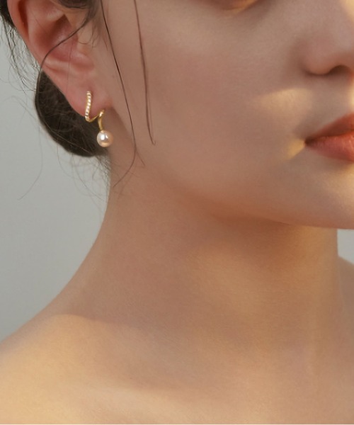 LA VORAGINE(ラ ヴォラジネ)の「スパイラルパールピアス(両耳用)(ピアス(両耳用)・レディース・ゴールド/シルバー・FREE)」の5枚目の写真