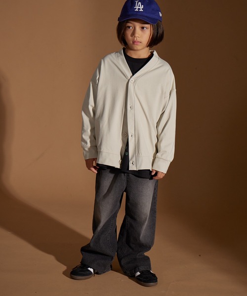 PAIRMANON STREET（ペアマノンストリート）の「【PAIRMANON STREET】マルチファンクション 吸水速乾 カーディガン（カーディガン/ボレロ・キッズ・オフホワイト/チャコールグレー/ブルー/ベージュ/ブラック・100/110/120/130/140/150/160）」の9枚目の写真