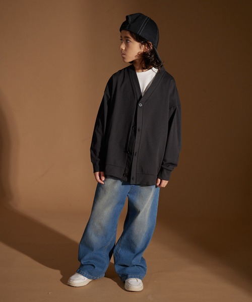 PAIRMANON STREET（ペアマノンストリート）の「【PAIRMANON STREET】マルチファンクション 吸水速乾 カーディガン（カーディガン/ボレロ・キッズ・オフホワイト/チャコールグレー/ブルー/ベージュ/ブラック・100/110/120/130/140/150/160）」の11枚目の写真