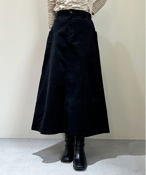 1chaku.（イッチャク）の「コーデュロイパッチポケットスカート（スカート・レディース・グリーン/ネイビー/ベージュ/ライトベージュ/ブラック/オフホワイト/ダークグリーン/ブラウン・マルチサイズ）」の10枚目の写真