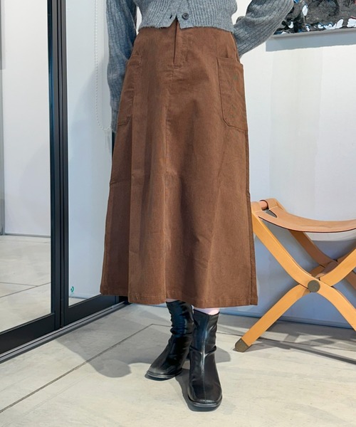 1chaku.（イッチャク）の「コーデュロイパッチポケットスカート（スカート・レディース・グリーン/ネイビー/ベージュ/ライトベージュ/ブラック/オフホワイト/ダークグリーン/ブラウン・マルチサイズ）」の16枚目の写真