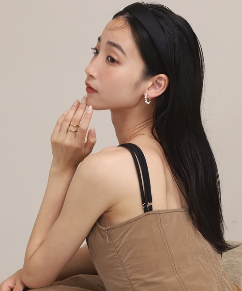 LHME（エルエイチエムイー）の「【WEB限定】“MELLOW”パールフープピアス/サージカルステンレス（金属アレルギー対応）【LHME / エルエイチエムイー】（ピアス（両耳用）・レディース・ゴールド・ONE SIZE）」の12枚目の写真