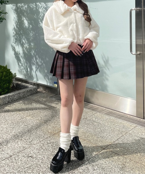 one way(ワンウェイ)の「ファーショートジャケット(その他アウター・レディース・グレー/ブラック/ベージュ/ホワイト/ピンク・FREE)」の8枚目の写真