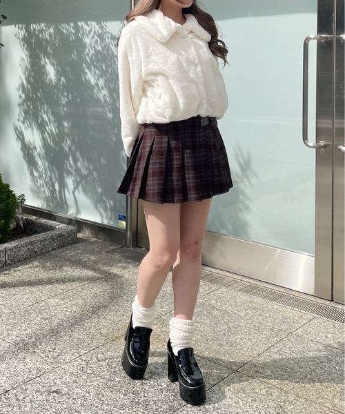 one way(ワンウェイ)の「ファーショートジャケット(その他アウター・レディース・グレー/ブラック/ベージュ/ホワイト/ピンク・FREE)」の10枚目の写真