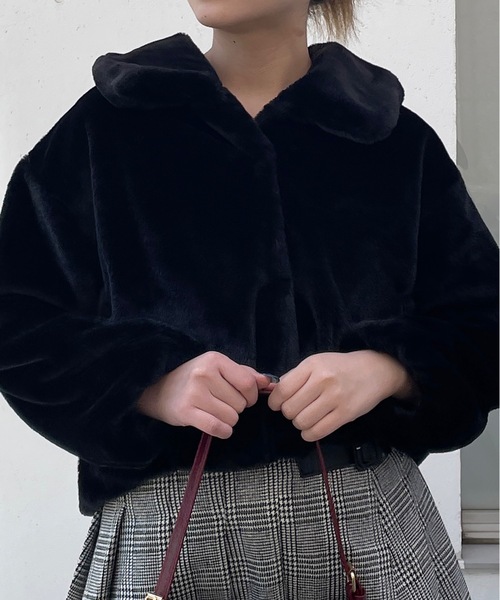 one way(ワンウェイ)の「ファーショートジャケット(その他アウター・レディース・グレー/ブラック/ベージュ/ホワイト/ピンク・FREE)」の12枚目の写真