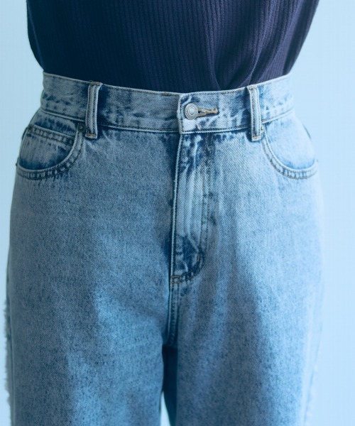 slattgir（スラットジール）の「高身長　綿100%サイドフリンジデニムワイドパンツ（トールサイズ）Essenave（デニムパンツ・レディース・ブルー系/ブラック系・64/67/70/73/76/80/84/88/96/104）」の19枚目の写真