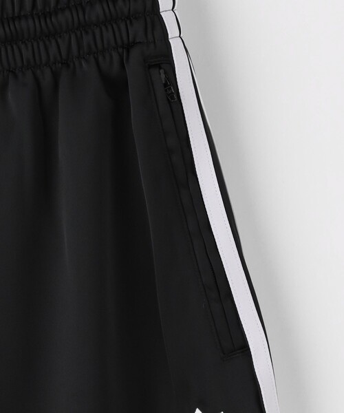 adidas Originals(アディダスオリジナルス)の「<adidas Originals>ワイドレッグ トラックパンツ(その他パンツ・レディース・ブラック・S/M)」の10枚目の写真