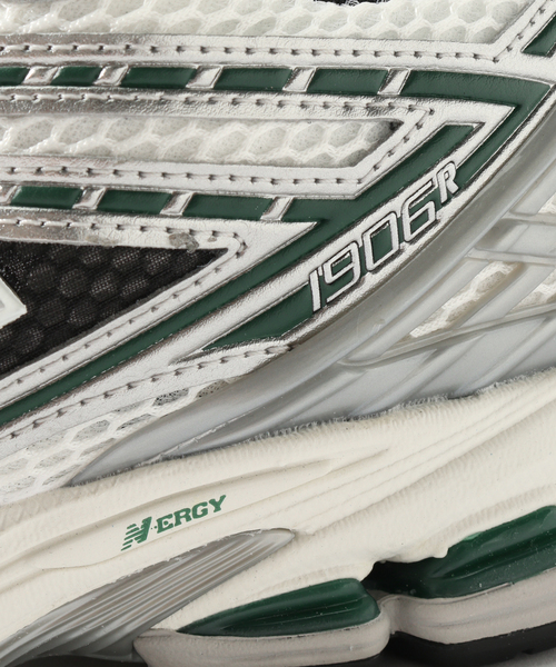 NEW BALANCE(ニューバランス)の「New Balance(ニューバランス) M1906REU(スニーカー・メンズ・シルバー・25.5cm/26cm/26.5cm/27cm/27.5cm/28cm)」の16枚目の写真
