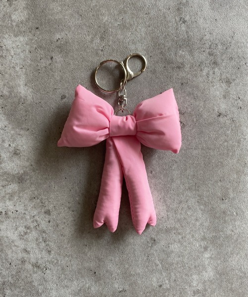 poiregnee（ポワニェ）の「［select］リボンチャーム（キーホルダー・レディース・ブラック/レッド/ピンク・FREE）」の2枚目の写真