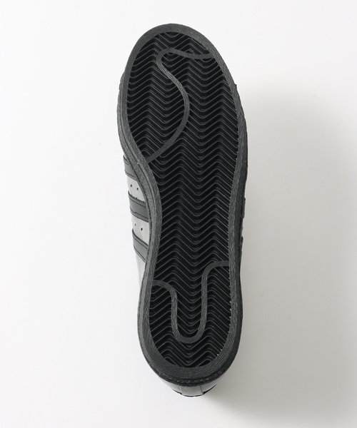 adidas(アディダス)の「adidas originals(アディダス オリジナルス) SUPERSTAR 82 IG9270(スニーカー・メンズ・チャコールグレー・28cm/27.5cm/27cm/26.5cm/26cm)」の7枚目の写真