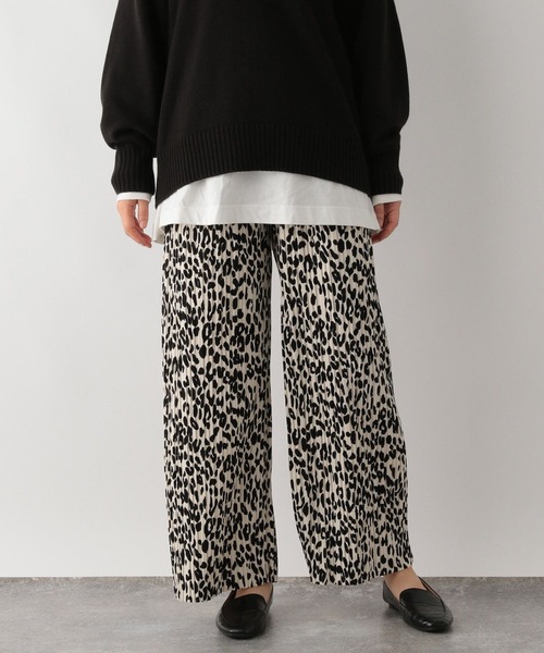 GLOBAL WORK Smile Seed Store（グローバルワーク スマイルシードストア）の「リラクシープリーツパンツ/161581（その他パンツ・レディース・ブラック/グレー系その他/チャコール/カーキ/グレー系その他2/ライトブラウン・MEDIUM/LARGE）」の4枚目の写真