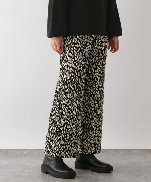 GLOBAL WORK Smile Seed Store（グローバルワーク スマイルシードストア）の「リラクシープリーツパンツ/161581（その他パンツ・レディース・ブラック/グレー系その他/チャコール/カーキ/グレー系その他2/ライトブラウン・MEDIUM/LARGE）」の18枚目の写真