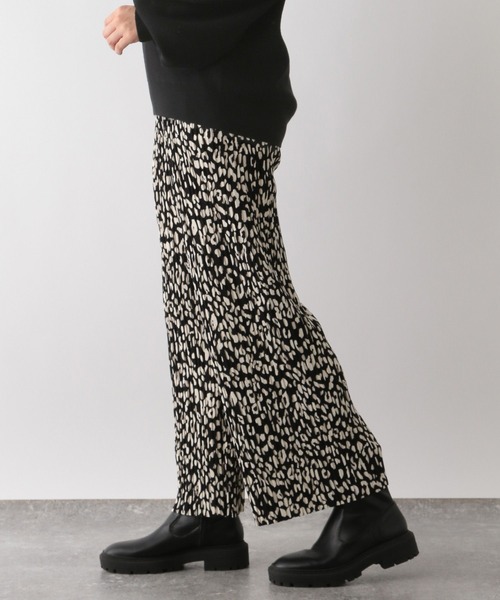 GLOBAL WORK Smile Seed Store（グローバルワーク スマイルシードストア）の「リラクシープリーツパンツ/161581（その他パンツ・レディース・ブラック/グレー系その他/チャコール/カーキ/グレー系その他2/ライトブラウン・MEDIUM/LARGE）」の19枚目の写真