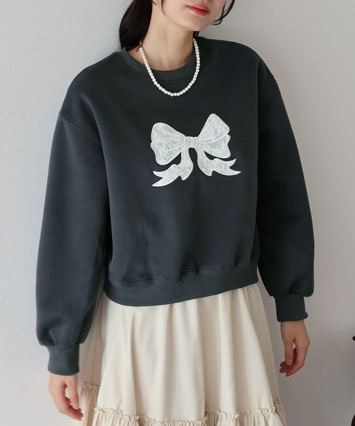 BLUEEAST（ブルーイースト）の「レースリボン刺繍スウェット（スウェット・レディース・アイボリー/グレー/チャコールグレー・MEDIUM）」の7枚目の写真