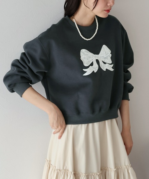 BLUEEAST（ブルーイースト）の「レースリボン刺繍スウェット（スウェット・レディース・アイボリー/グレー/チャコールグレー・MEDIUM）」の10枚目の写真