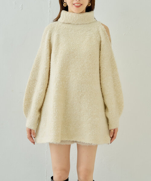 Chico(チコ)の「【まよ企画/WEB限定】肩スリットタートルニットワンピース(ワンピース・レディース・レッド/アイボリー・FREE)」の19枚目の写真