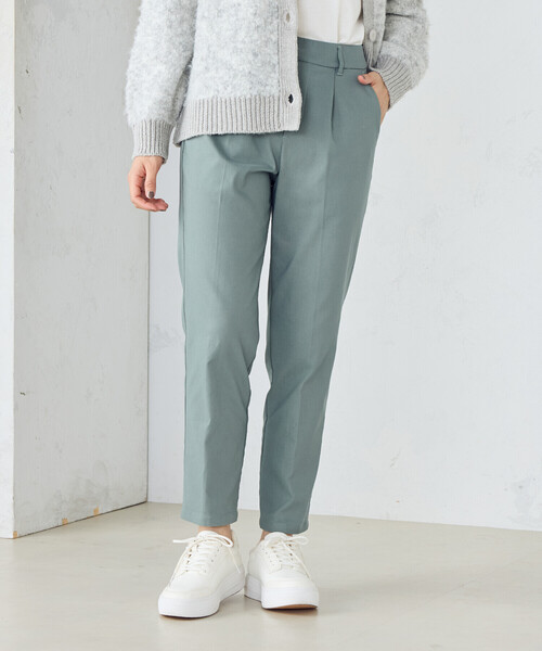 COMME CA MODELS(コムサモデルズ)の「【美しいベーシックパンツ】裏起毛カルゼ テーパードパンツ(その他パンツ・レディース・ネイビー/ブラック/ライトグレー/グリーン・X-SMALL/SMALL/MEDIUM/LARGE/X-LARGE)」の13枚目の写真