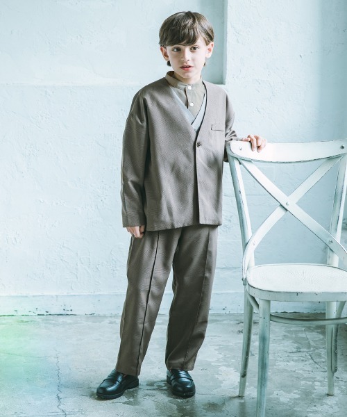 devirock（デビロック）の「えらべる フォーマルデザインシャツ（シャツ/ブラウス・キッズ・グレー系1/グレー系2/グレー系3/ホワイト系1/ホワイト系2/ホワイト系3/サックスブルー系1/サックスブルー系2/ブラック系1/ベージュ系/ブラック系2/ネイビー系/グレー系4・140cm/150cm/160cm/110cm/100cm/120cm/130cm）」の21枚目の写真