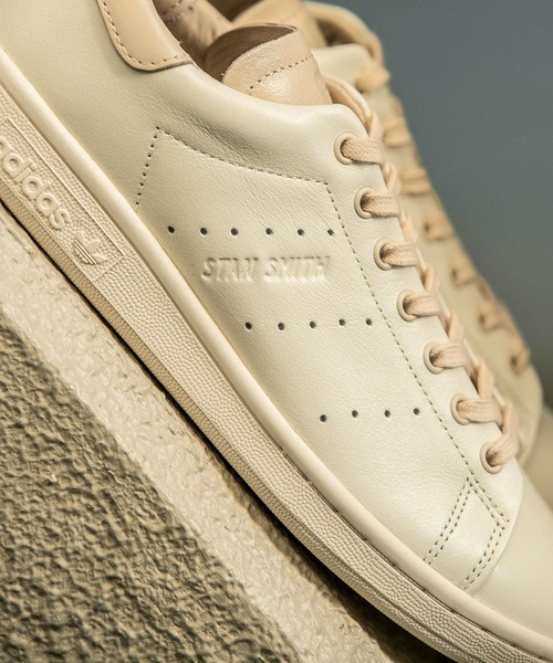 adidas(アディダス)の「『23-25サイズ』adidas Exclusive STAN SMITH LUX(スニーカー・レディース・ホワイト系その他・23/23.5/24/24.5/25)」の3枚目の写真