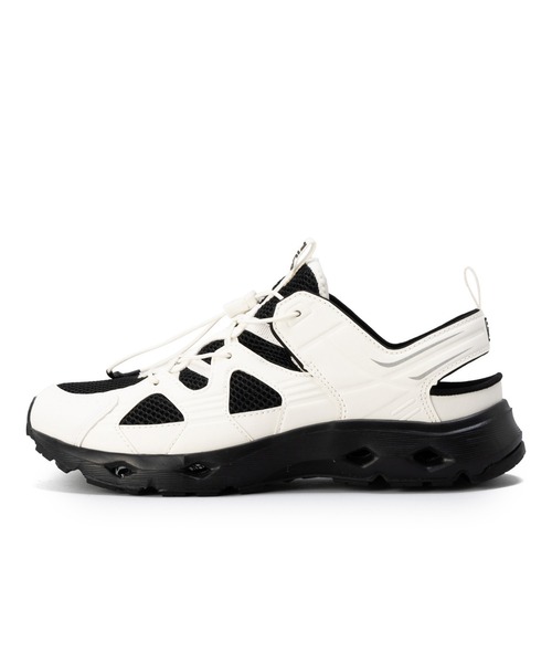 FILA（フィラ）の「SLEEK WAVY SD（サンダル・レディース・ブラック/ブラック×ホワイト・25.0cm/24.0cm/23.0cm/22.0cm/29.0cm/28.0cm/27.0cm/26.0cm）」の12枚目の写真