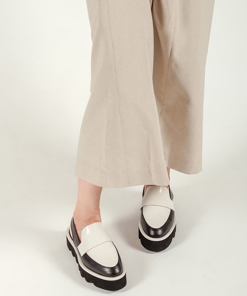 厚底 バックベルトローファー ALL BLACK│Jeffrey Campbell