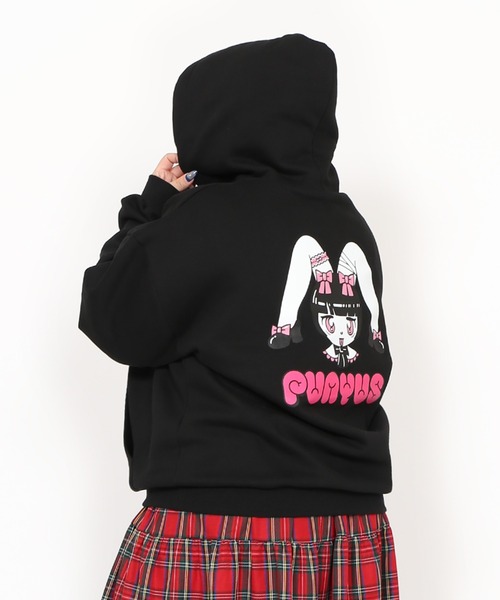 PUNYUS(プニュズ)の「【裏起毛】Rabbit girl 裏起毛ビッグパーカー(パーカー・レディース・サックスブルー/ブラック・3/4)」の22枚目の写真