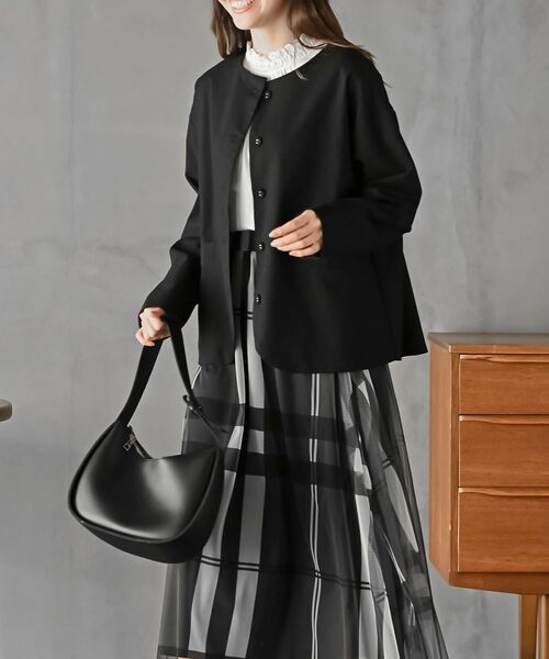 rps(アールピーエス)の「麻混ノーカラージャケット(ノーカラージャケット・レディース・アイボリー/ブラック/ネイビー・フリー)」の21枚目の写真