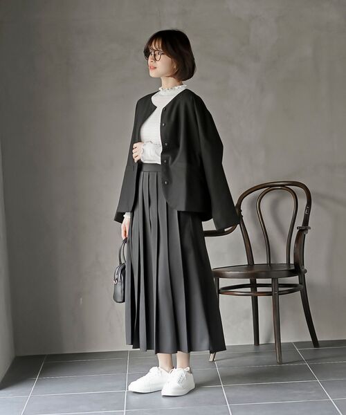 rps(アールピーエス)の「麻混ノーカラージャケット(ノーカラージャケット・レディース・アイボリー/ブラック/ネイビー・フリー)」の9枚目の写真